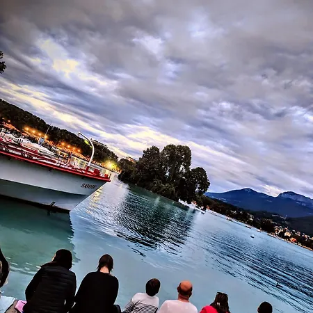 Dans Agreable Et Calme A 15 Mn Du Centre Alloggio in famiglia Annecy