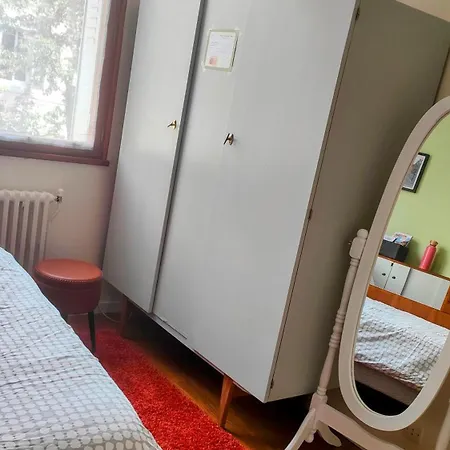 Dans Agreable Et Calme A 15 Mn Du Centre Alloggio in famiglia *