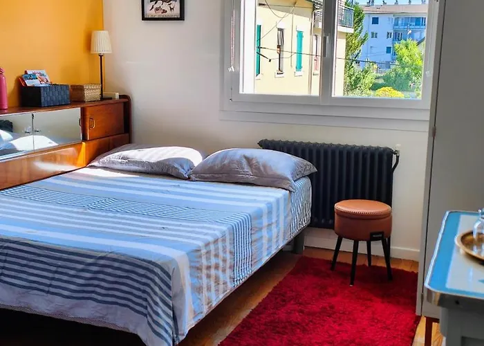 Zen Dans Appartement-15mn Centre- Bien-etre Et Detente 民宿 *